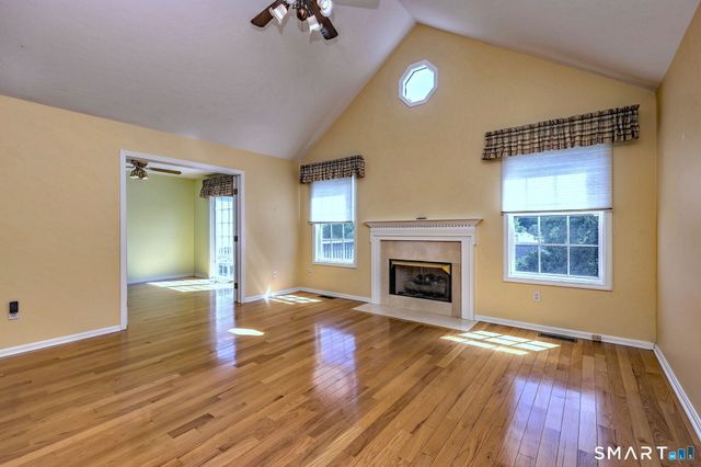 65 Elizabeth Circle 65, Newtown, CT 06482
