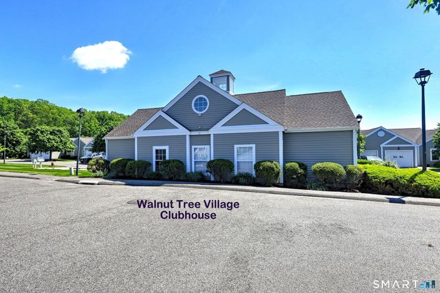 65 Elizabeth Circle 65, Newtown, CT 06482
