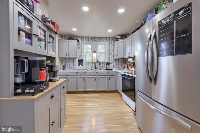 107 W SUNSET AVE, Ephrata, PA 17522