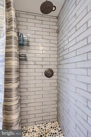 107 W SUNSET AVE, Ephrata, PA 17522