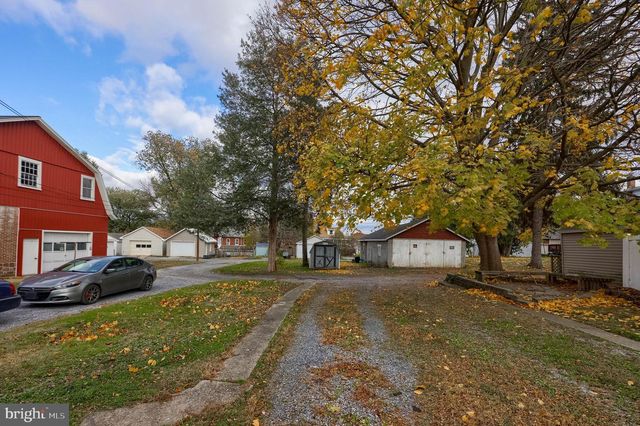 107 W SUNSET AVE, Ephrata, PA 17522
