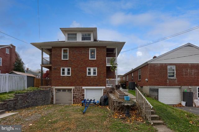 107 W SUNSET AVE, Ephrata, PA 17522