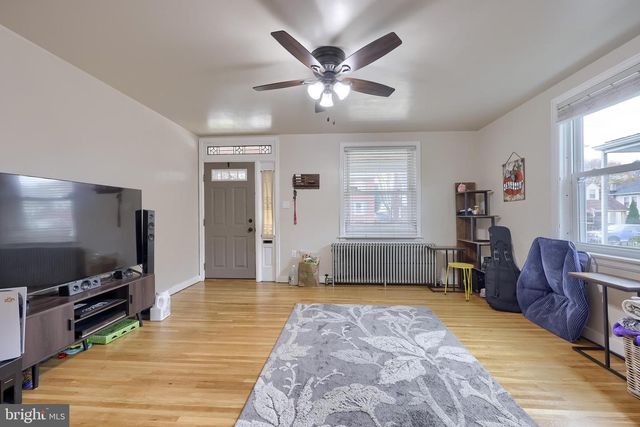 107 W SUNSET AVE, Ephrata, PA 17522