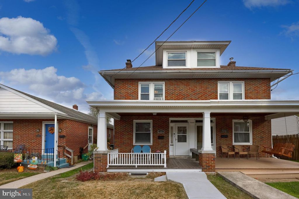 107 W SUNSET AVE, Ephrata, PA 17522