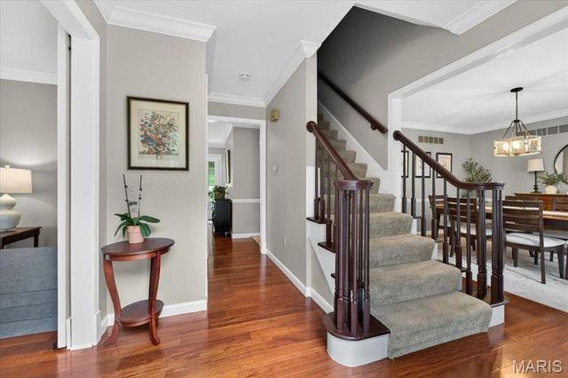 14852 Greenleaf Valley Drive, Chesterfield, MO 63017