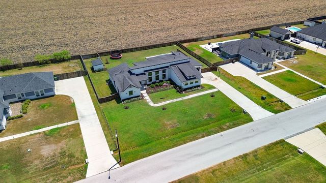 2326 Loxley Dr, Corpus Christi, TX 78415