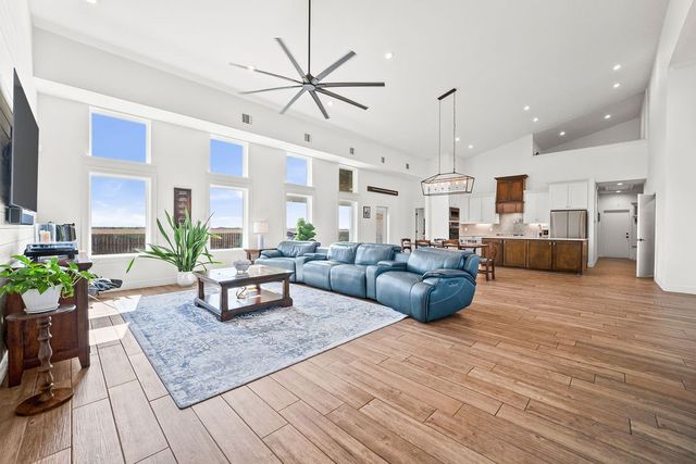 2326 Loxley Dr, Corpus Christi, TX 78415