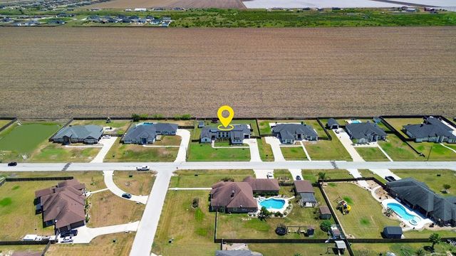 2326 Loxley Dr, Corpus Christi, TX 78415