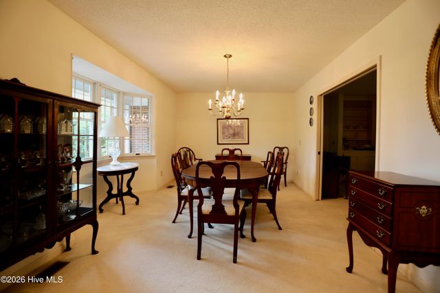 33 Shadow Lane, Whispering Pines, NC 28327