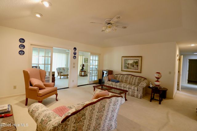 33 Shadow Lane, Whispering Pines, NC 28327