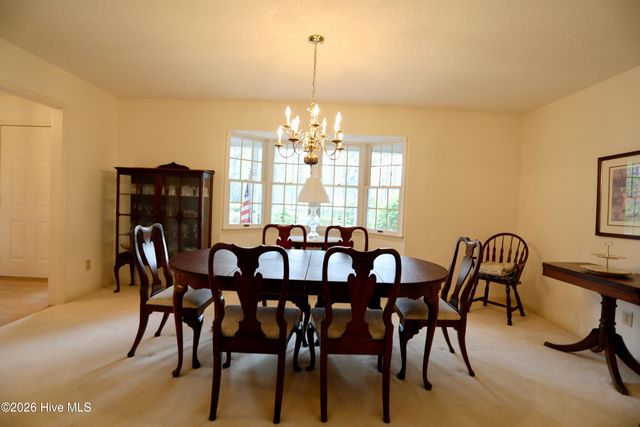 33 Shadow Lane, Whispering Pines, NC 28327