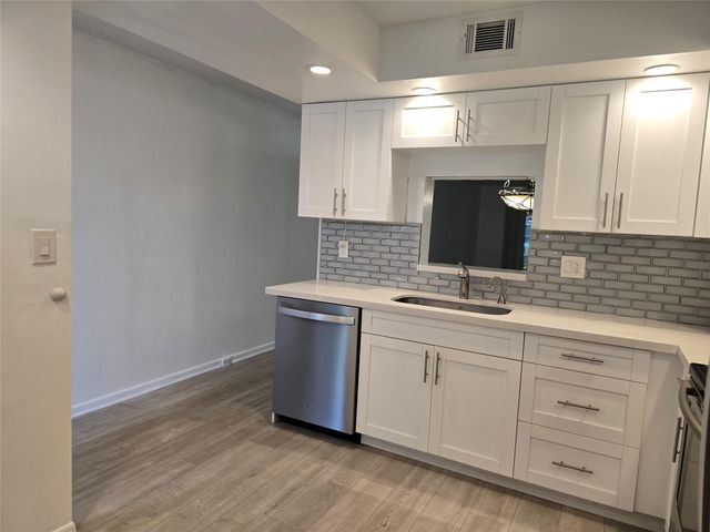 2103 Lucaya Bnd C-1, Coconut Creek, FL 33066