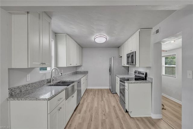 355 Ivy Home RD, Hampton, VA 23669