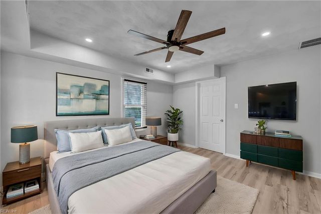 355 Ivy Home RD, Hampton, VA 23669