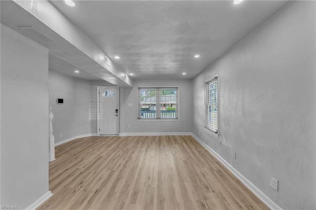 355 Ivy Home RD, Hampton, VA 23669