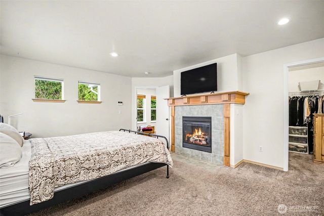 19736 99 Street Ct E, Bonney Lake, WA 98391