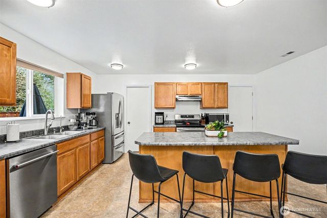 19736 99 Street Ct E, Bonney Lake, WA 98391