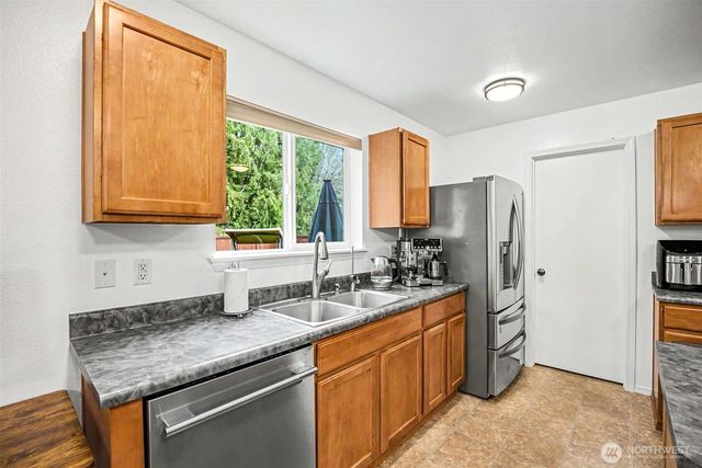 19736 99 Street Ct E, Bonney Lake, WA 98391