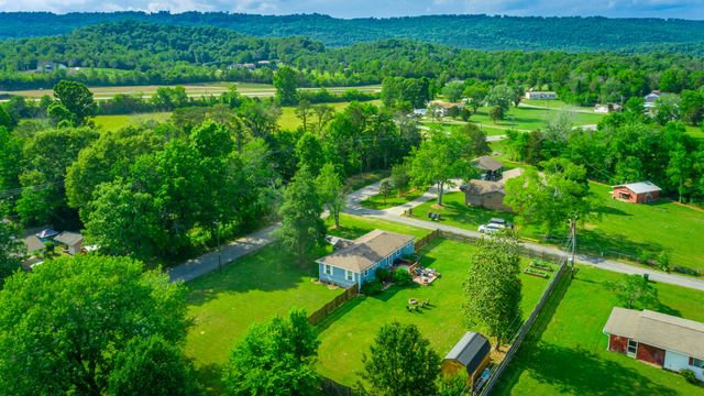 61 Cedar Lane, Trenton, GA 30752