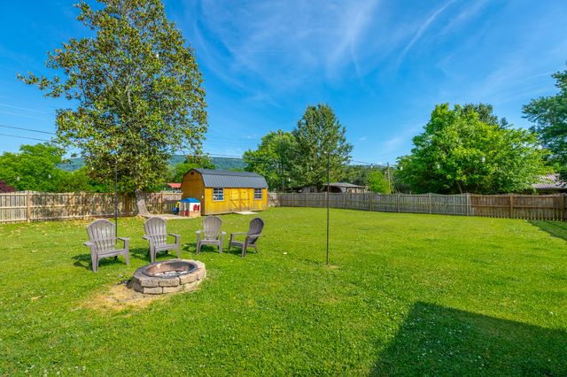 61 Cedar Lane, Trenton, GA 30752