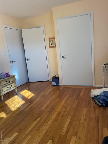 15458 20th Road, Whitestone, NY 11357