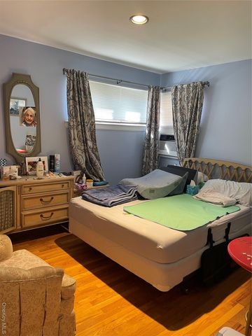 15458 20th Road, Whitestone, NY 11357