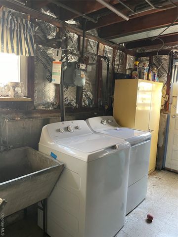 15458 20th Road, Whitestone, NY 11357