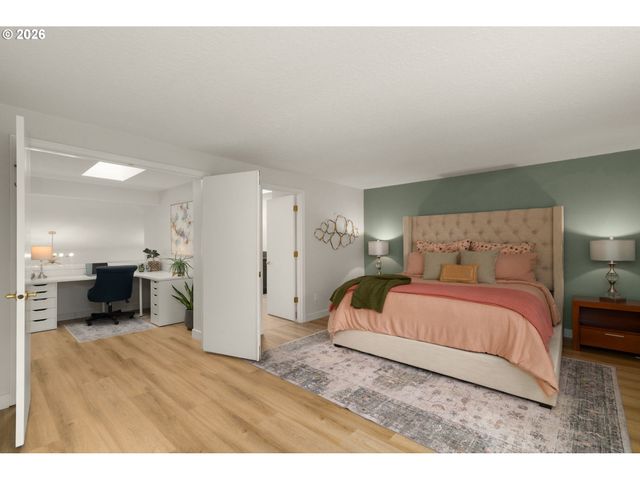 6002 SKYLINE Cir, West Linn, OR 97068