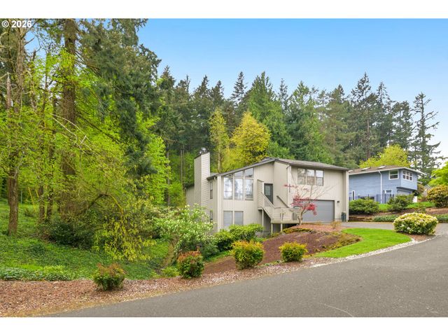 6002 SKYLINE Cir, West Linn, OR 97068
