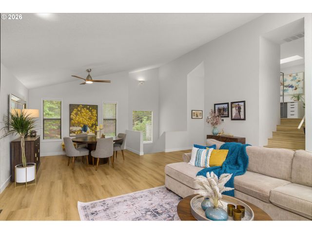 6002 SKYLINE Cir, West Linn, OR 97068