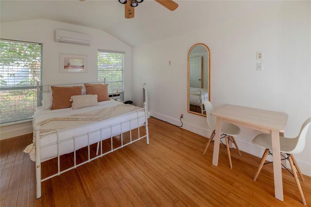 1028 E 43rd ST, Austin, TX 78751