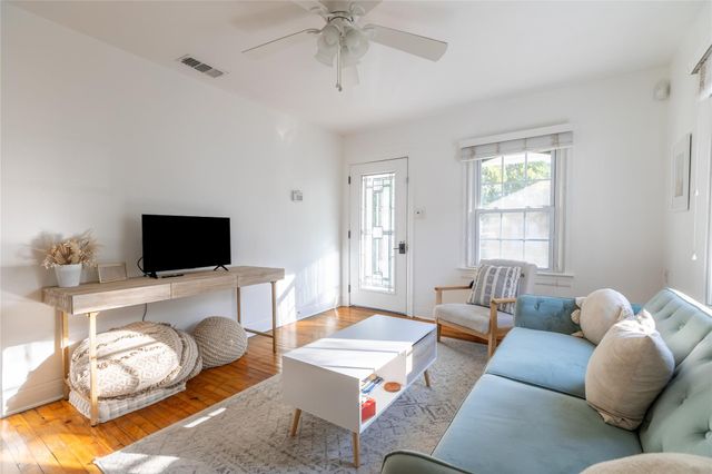 1028 E 43rd ST, Austin, TX 78751