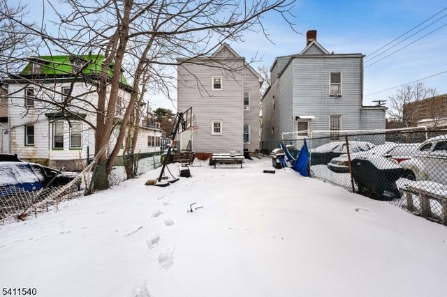 30 N 11Th St, Newark City, NJ 07107