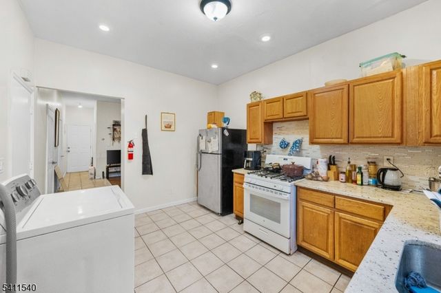 30 N 11Th St, Newark City, NJ 07107