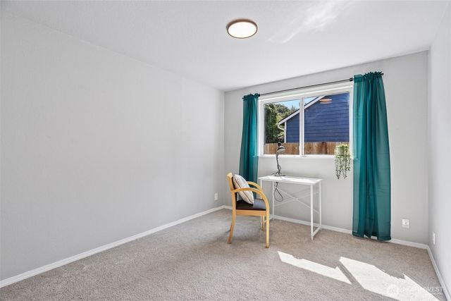 814 S Davies Road, Lake Stevens, WA 98258