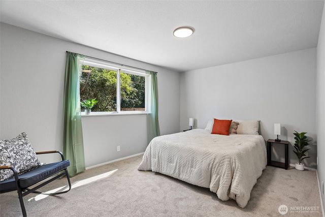 814 S Davies Road, Lake Stevens, WA 98258