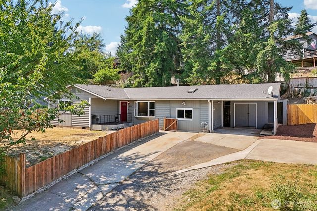 814 S Davies Road, Lake Stevens, WA 98258