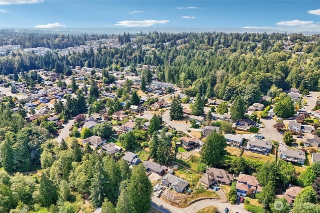 814 S Davies Road, Lake Stevens, WA 98258