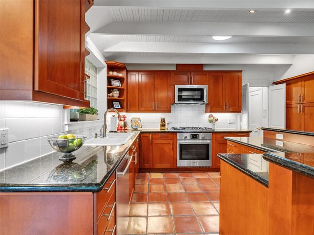 8202 Burkhart, Houston, TX 77055