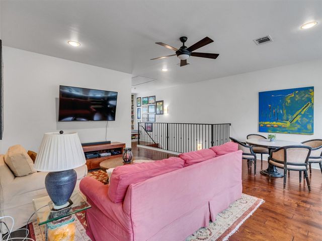 8202 Burkhart, Houston, TX 77055