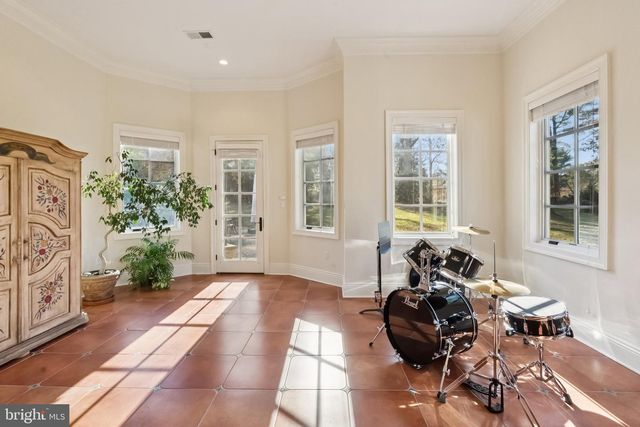 10700 BURBANK DR, Potomac, MD 20854