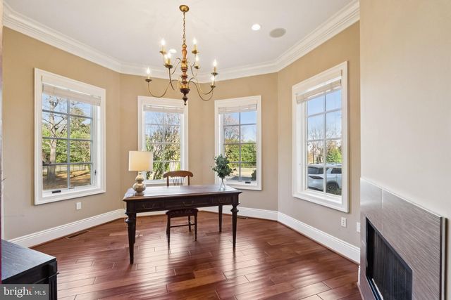 10700 BURBANK DR, Potomac, MD 20854