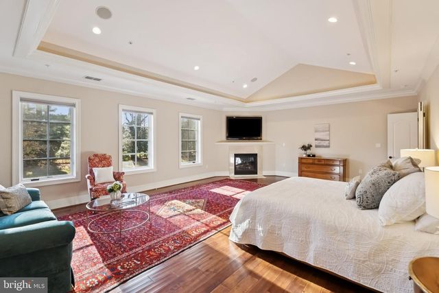 10700 BURBANK DR, Potomac, MD 20854