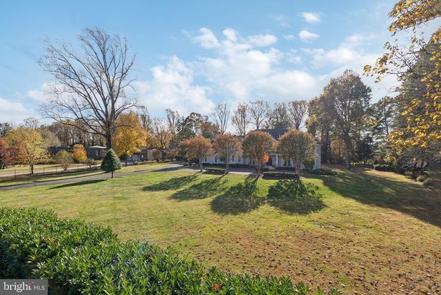 10700 BURBANK DR, Potomac, MD 20854