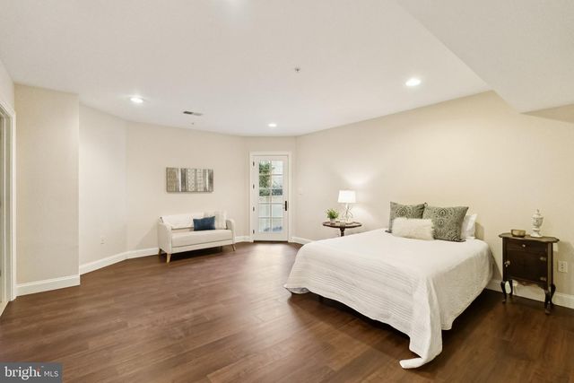 10700 BURBANK DR, Potomac, MD 20854