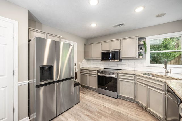 53 Lee Road 0518, Phenix City, AL 36870