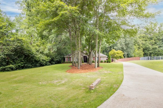 53 Lee Road 0518, Phenix City, AL 36870