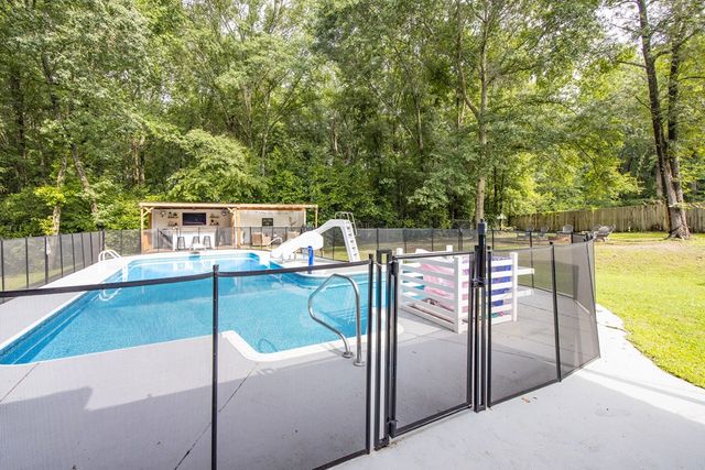 53 Lee Road 0518, Phenix City, AL 36870