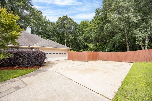 53 Lee Road 0518, Phenix City, AL 36870