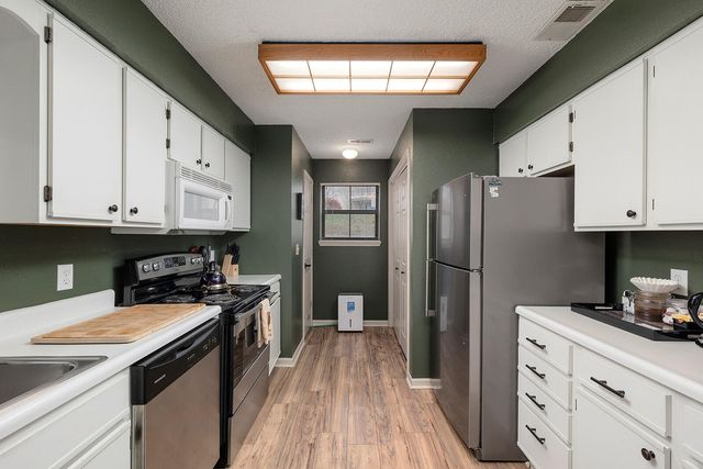 350 S Wildwood Drive F8, Branson, MO 65616